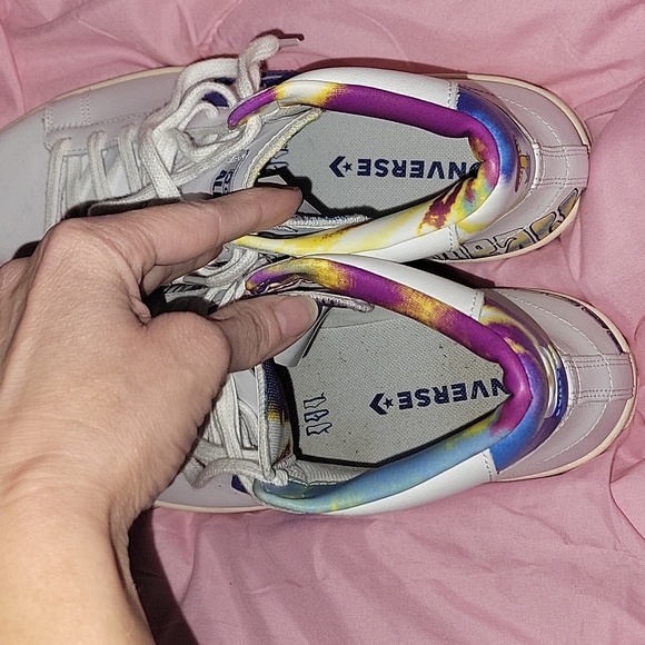 NWOT Converse Pro Leather Peace, Love, and Basketball - Picture 5 of 6